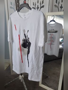 Bryan Adams Tour T Shirt Ceremony of Roses White Graphic Tee Medium NWOT